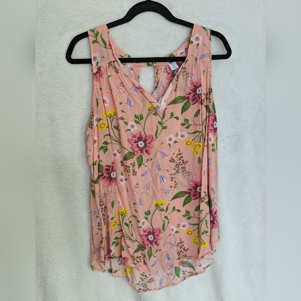 ☀️ Old Navy Floral Tank Top, XL, V-Neck, Back Cut Out Detail